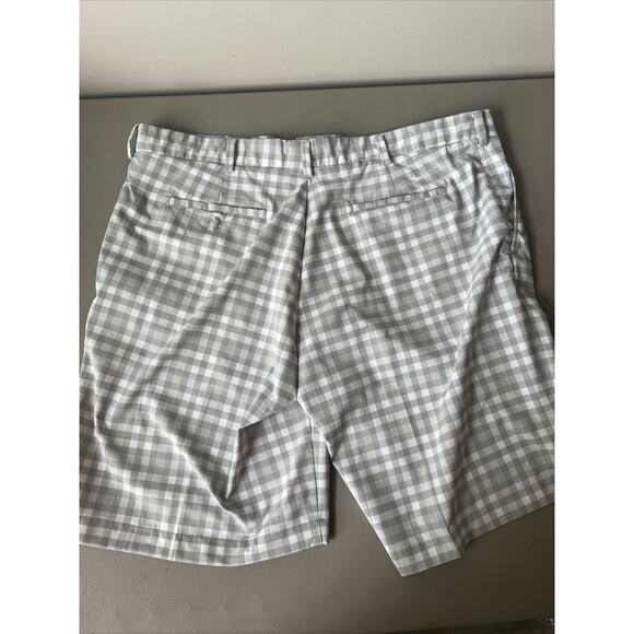 Nike Golf Shorts Men's 42 Grey Plaid Dri-Fit Stay Cool Performance Hybrid Flex - Picture 2 of 5